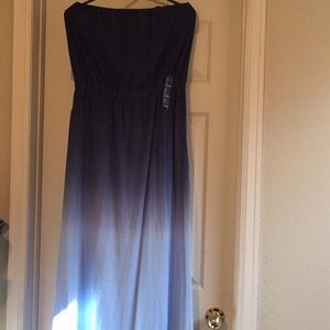 Long ombré blue strapless dress